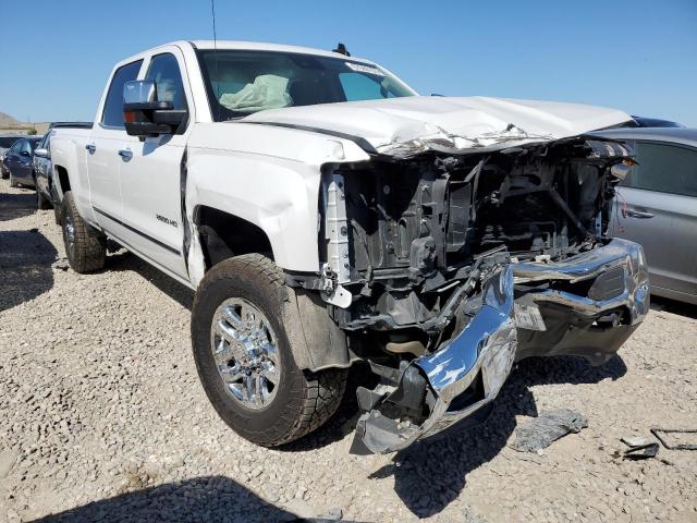 1GC1KTEG3KF144342 - 2019 CHEVROLET SILVERADO K2500 HEAVY DUTY LTZ WHITE photo 4