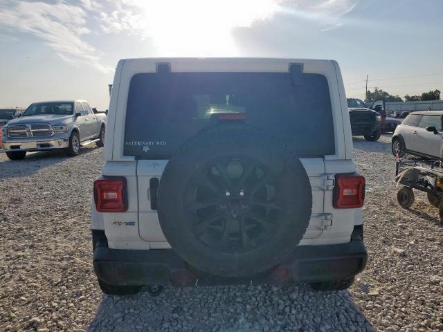 1C4JJXP67MW840820 - 2021 JEEP WRANGLER U SAHARA 4XE WHITE photo 6