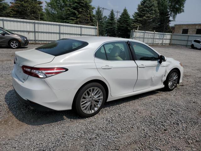4T1B11HK9JU086528 - 2018 TOYOTA CAMRY L 白色 照片 3