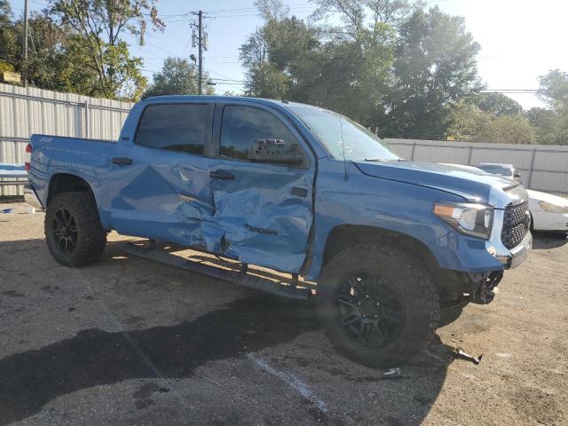 5TFDW5F13KX803618 - 2019 TOYOTA TUNDRA CREWMAX SR5 BLUE photo 4