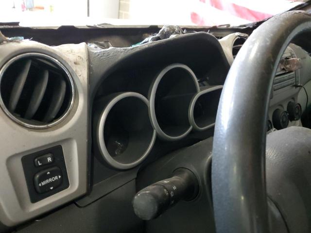 5Y2SP67089Z466622 - 2009 PONTIAC VIBE SILVER photo 9