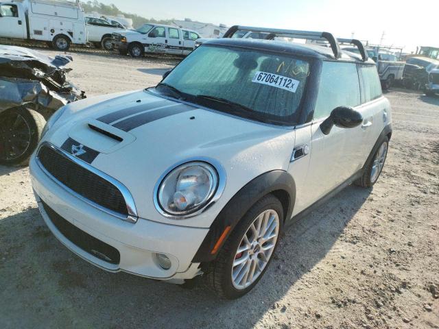 WMWMF93559TF96584 - 2009 MINI COOPER SPORTBACK LS JCW CREAM photo 2