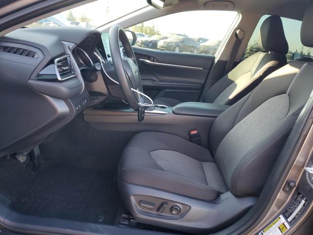 4T1R11AK3MU607742 - 2021 TOYOTA CAMRY LE GRAY photo 7