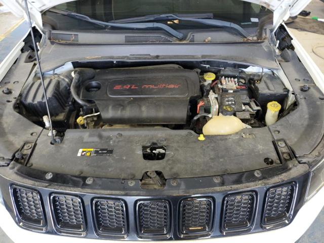 3C4NJDBB4JT432538 - 2018 JEEP COMPASS LATITUDE თეთრი ფოტო 12