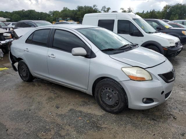 JTDBT903891302531 - 2009 TOYOTA YARIS SILVER photo 4