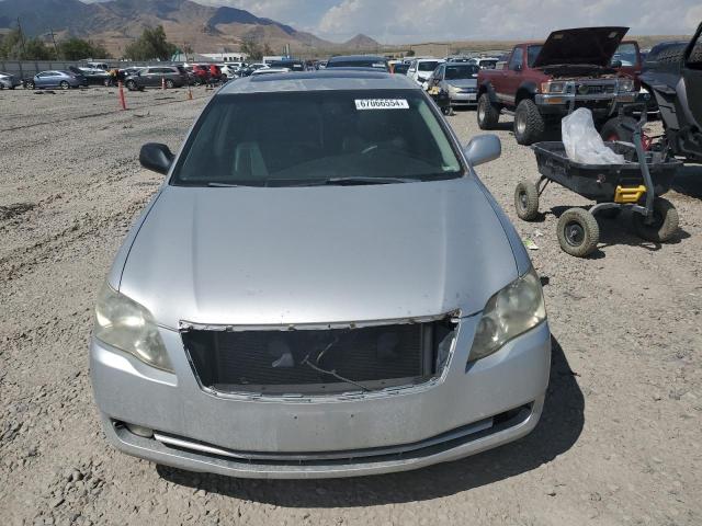 4T1BK36B16U086123 - 2006 TOYOTA AVALON XL SILVER photo 5