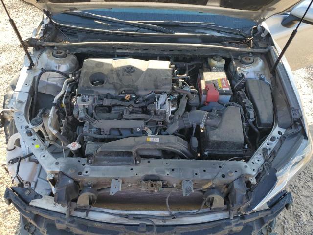 4T1B11HK1JU586084 - 2018 TOYOTA CAMRY L SILVER photo 11