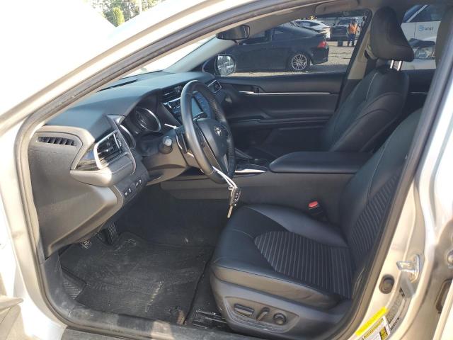 4T1B11HK1JU586084 - 2018 TOYOTA CAMRY L SILVER photo 7