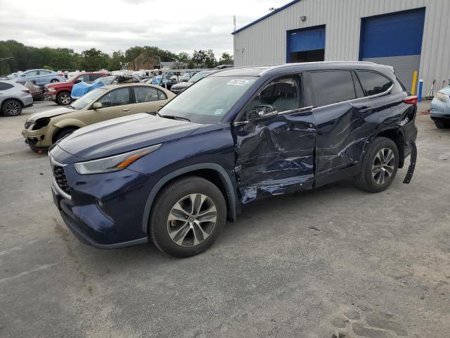2022 TOYOTA HIGHLANDER XLE, 