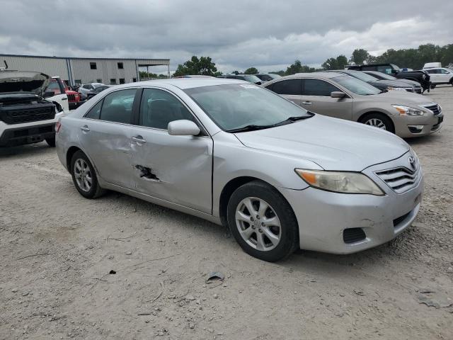 4T1BF3EK6BU647979 - 2011 TOYOTA CAMRY BASE ვერცხლისფერი ფოტო 4