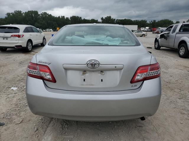 4T1BF3EK6BU647979 - 2011 TOYOTA CAMRY BASE ვერცხლისფერი ფოტო 6