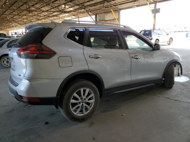 KNMAT2MT7JP596096 - 2018 NISSAN ROGUE S 银色 照片 3