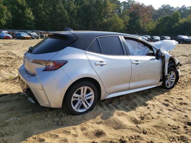 JTNB4MBE6N3174668 - 2022 TOYOTA COROLLA SE SILVER photo 3