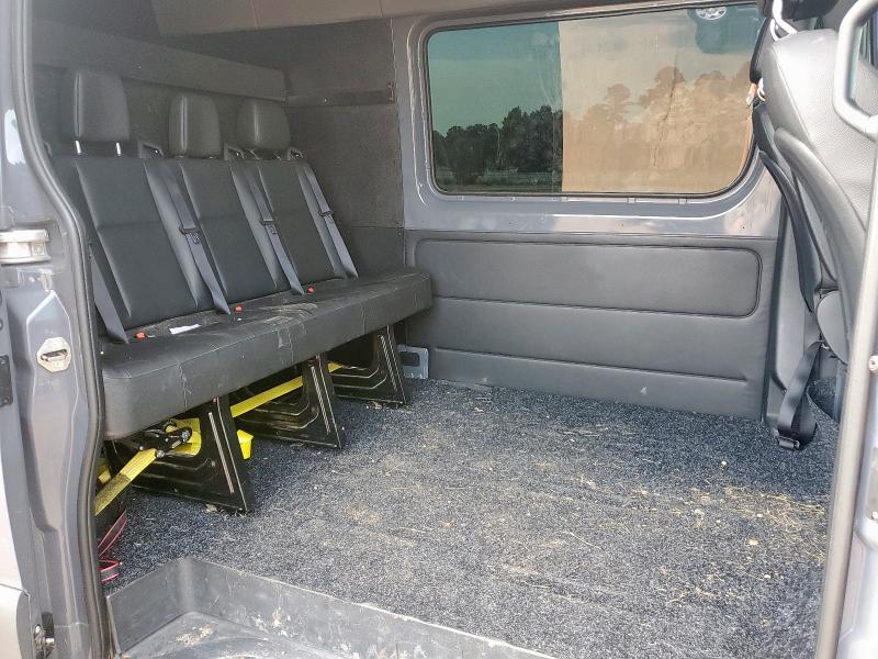 W1W4KCHY5RT168191 - 2024 MERCEDES-BENZ SPRINTER 2500 GRAY photo 10