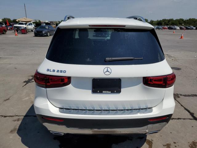 W1N4M4GB7NW168655 - 2022 MERCEDES-BENZ GLB 250 WHITE photo 6