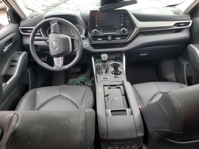 5TDGZRBH8NS559876 - 2022 TOYOTA HIGHLANDER XLE 银色 照片 8