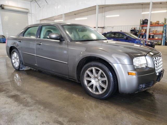 2C3LA53V89H584224 - 2009 CHRYSLER 300 TOURING GRAY photo 4