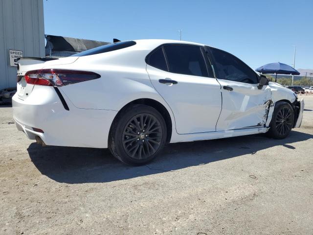 4T1G11AK4MU473492 - 2021 TOYOTA CAMRY SE WHITE photo 3