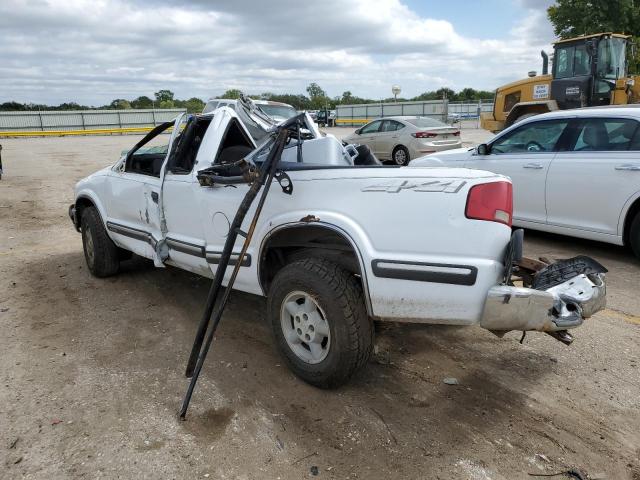 1GCDT19X5WK158488 - 1998 CHEVROLET S TRUCK S10 WHITE photo 2