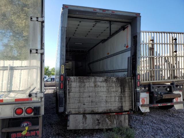 1UYVS2480P2888101 - 2023 UTILITY VS2RA WHITE photo 3