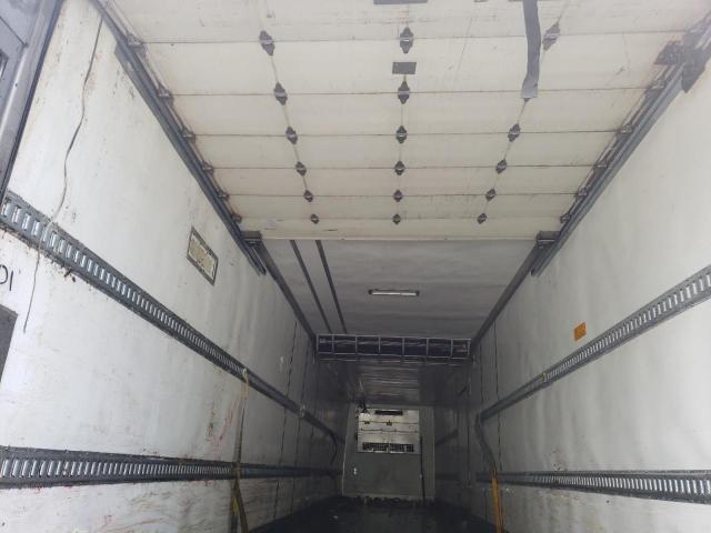 1UYVS2480P2888101 - 2023 UTILITY VS2RA WHITE photo 5