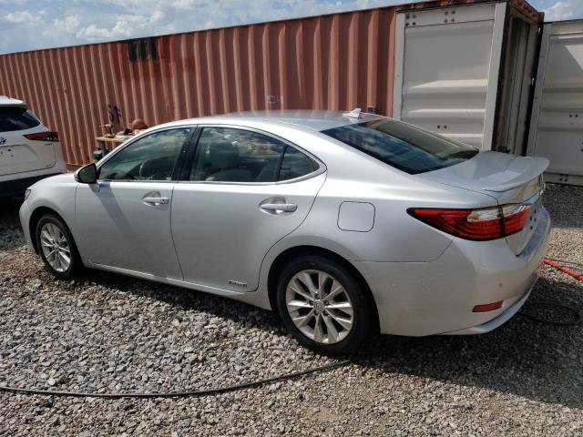 JTHBW1GG2D2009890 - 2013 LEXUS ES 300H SILVER photo 2