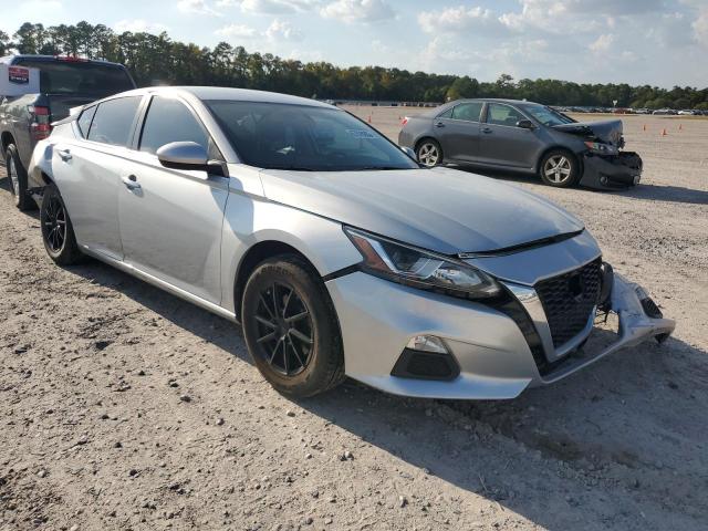 1N4BL4BVXKC125644 - 2019 NISSAN ALTIMA S SILVER photo 4