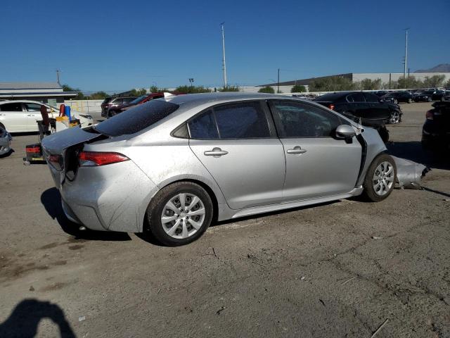 JTDEPRAE4LJ015440 - 2020 TOYOTA COROLLA LE SILVER photo 3