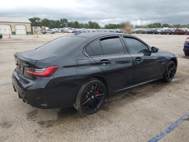 3MW39FS03P8D42106 - 2023 BMW 330XE BLACK photo 3