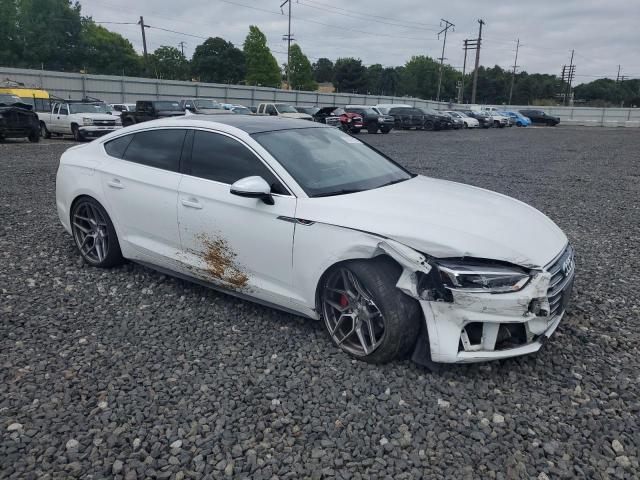 WAUB4CF56JA060715 - 2018 AUDI S5 PREMIUM PLUS Biały zdjęcie 4