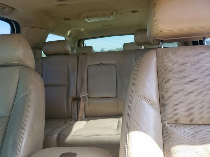 1GYUKJEF3AR215541 - 2010 CADILLAC ESCALADE ESV PREMIUM Белый фото 10