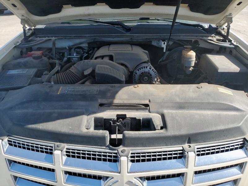 1GYUKJEF3AR215541 - 2010 CADILLAC ESCALADE ESV PREMIUM Белый фото 12