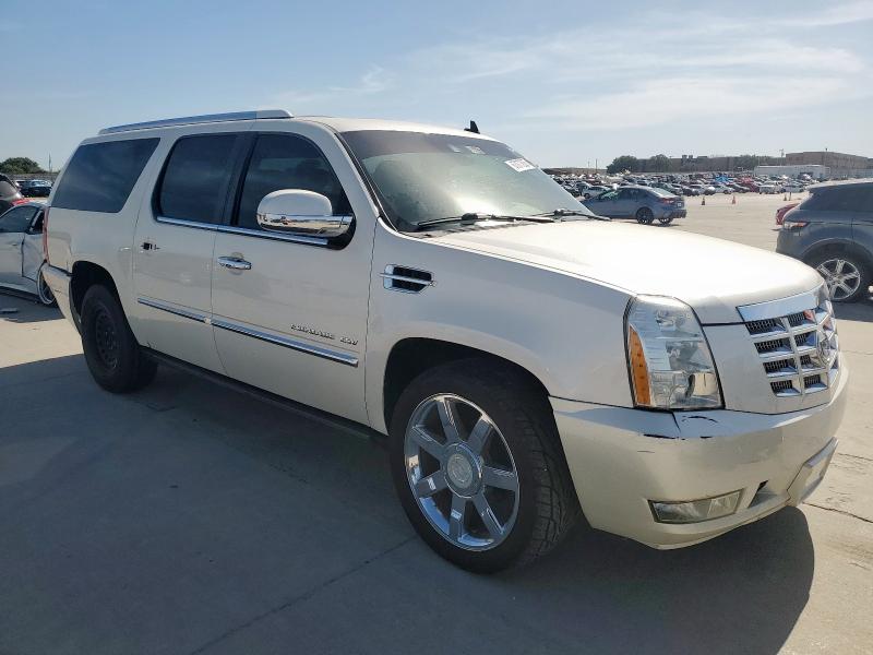 1GYUKJEF3AR215541 - 2010 CADILLAC ESCALADE ESV PREMIUM Белый фото 4
