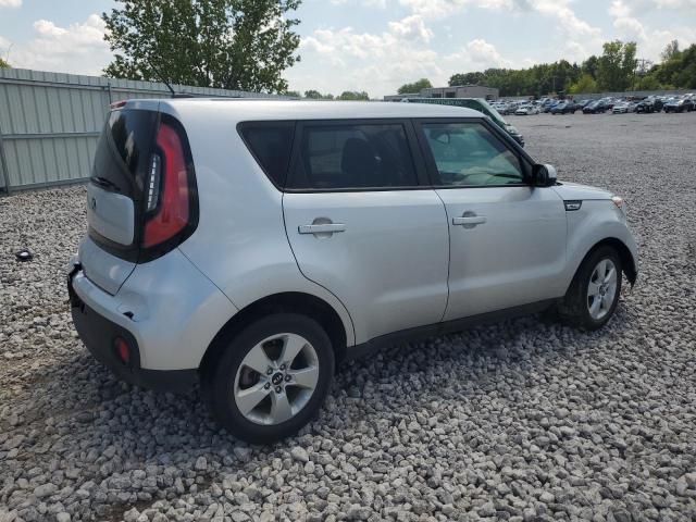 KNDJN2A20J7612130 - 2018 KIA SOUL 银色 照片 3