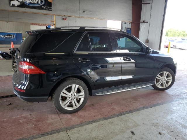 4JGDA5HB8FA504148 - 2015 MERCEDES-BENZ ML 350 4MATIC BLACK photo 3