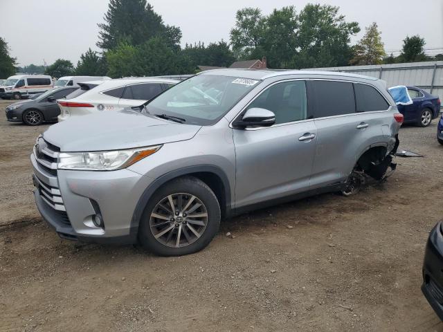 2019 TOYOTA HIGHLANDER SE, 