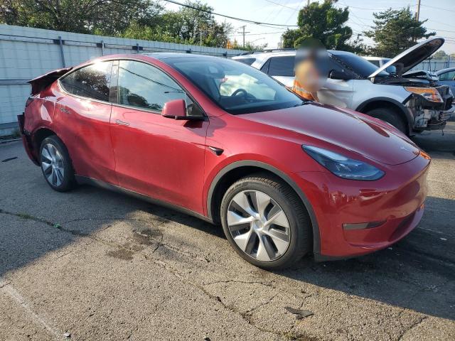7SAYGDEE4PA182209 - 2023 TESLA MODEL Y RED photo 4