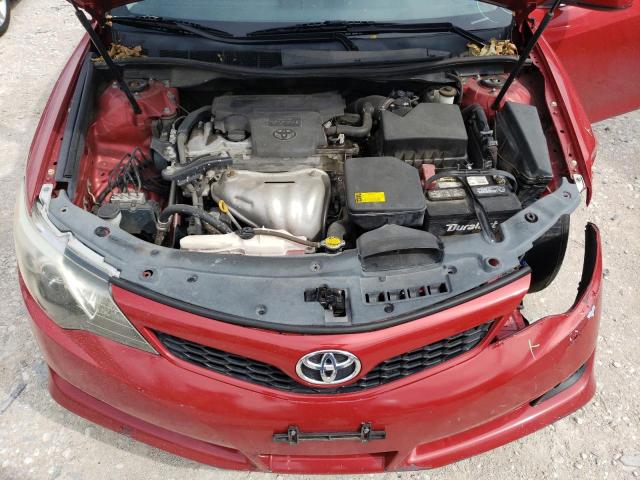 4T1BF1FKXCU560851 - 2012 TOYOTA CAMRY BASE RED photo 11