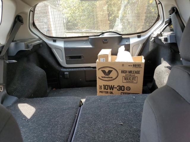 KL1TD66E29B309842 - 2009 CHEVROLET AVEO LS SILVER photo 10