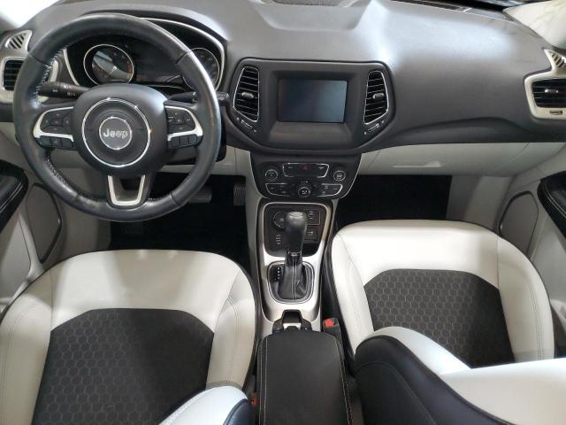 3C4NJDBB5JT256650 - 2018 JEEP COMPASS LATITUDE Argent photo 8