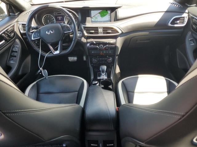 SJKCH5CP5HA019397 - 2017 INFINITI QX30 BASE SILVER photo 8