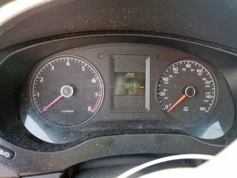 3VW2K7AJ8EM444876 - 2014 VOLKSWAGEN JETTA BASE SILVER photo 9