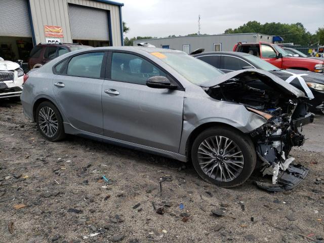 3KPF54AD4NE499386 - 2022 KIA FORTE GT LINE SILVER photo 4