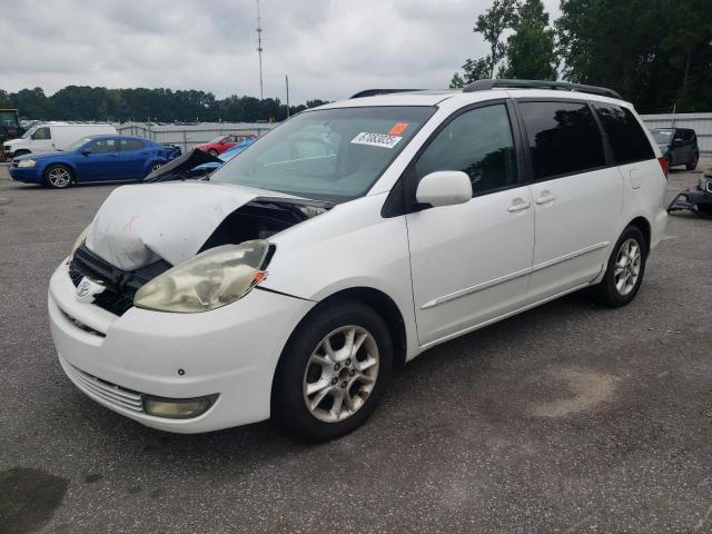 2004 TOYOTA SIENNA XLE, 
