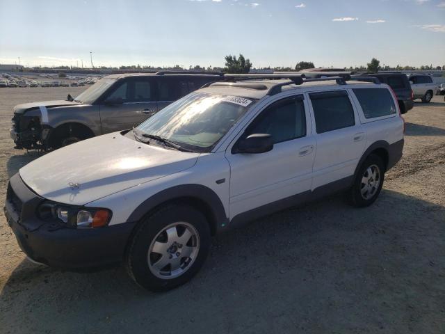 2004 VOLVO XC70, 