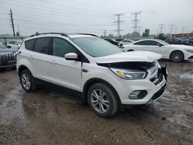 1FMCU9GD1JUB98950 - 2018 FORD ESCAPE SE Beyaz fotoğraf 4