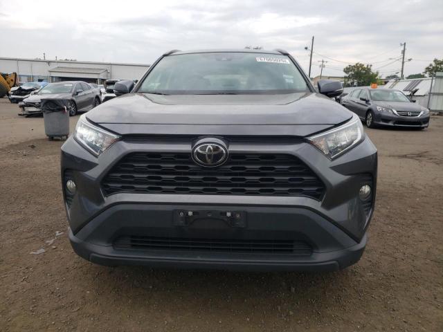 2T3P1RFV1MC146977 - 2021 TOYOTA RAV4 XLE GRAY photo 5