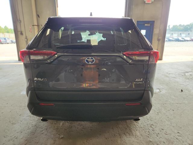 4T3RWRFVXNU056169 - 2022 TOYOTA RAV4 XLE Grau Foto 6