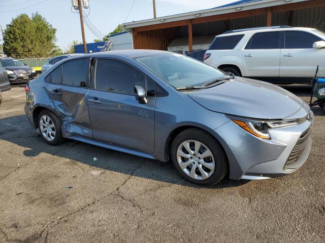 5YFB4MDE8SP295271 - 2025 TOYOTA COROLLA LE ვერცხლისფერი ფოტო 4