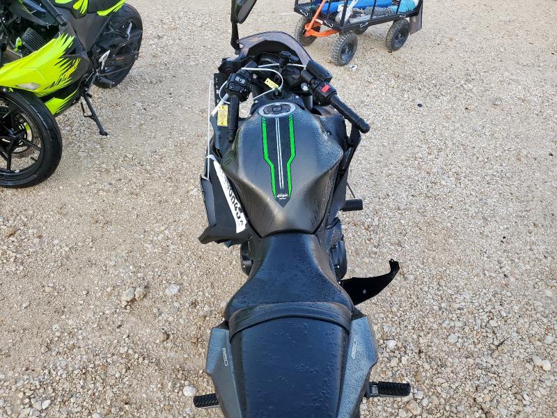 ML5EXER16RDAD5876 - 2024 KAWASAKI EX650 R GREEN photo 6